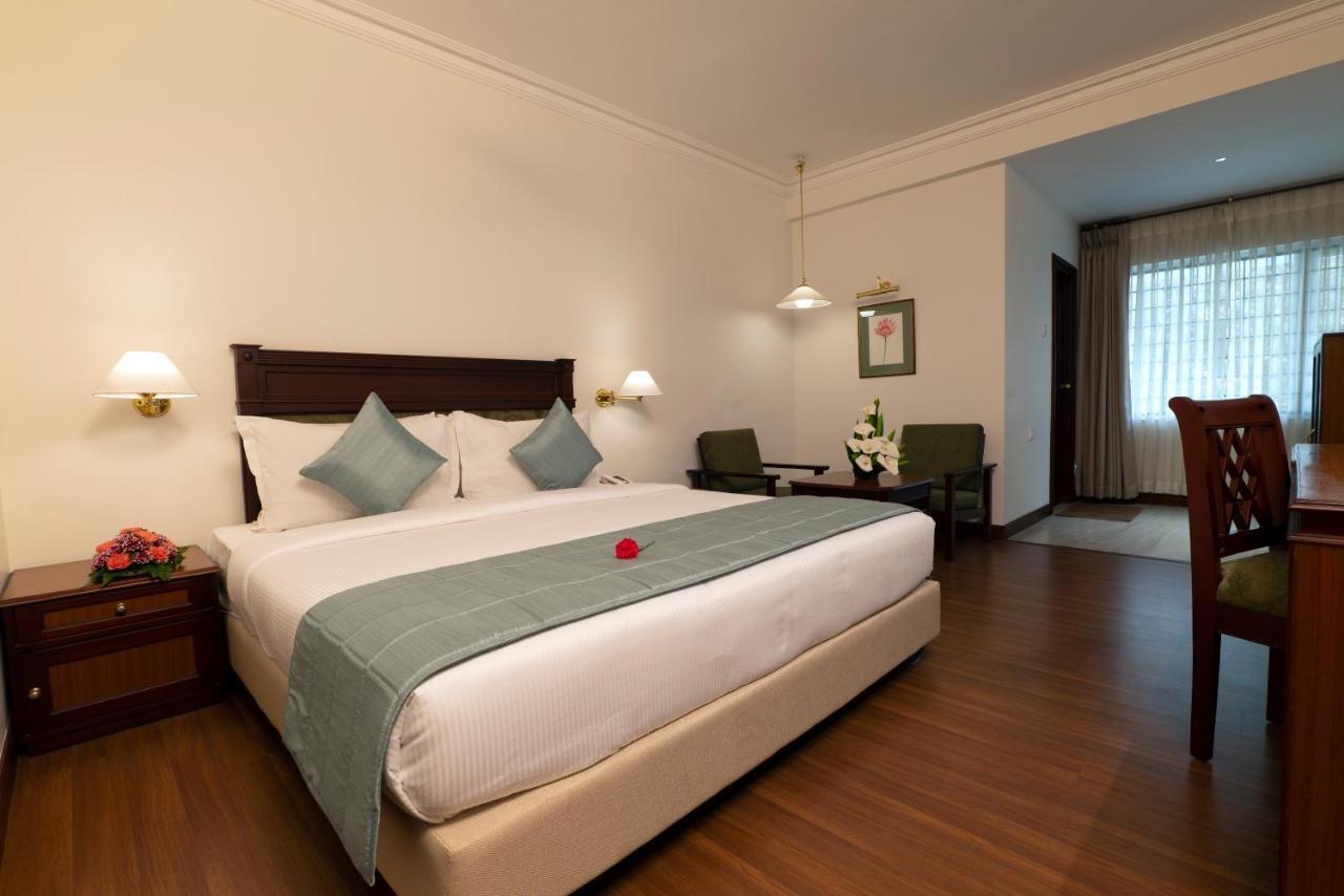 Issacs Residency Otel Munnar Dış mekan fotoğraf