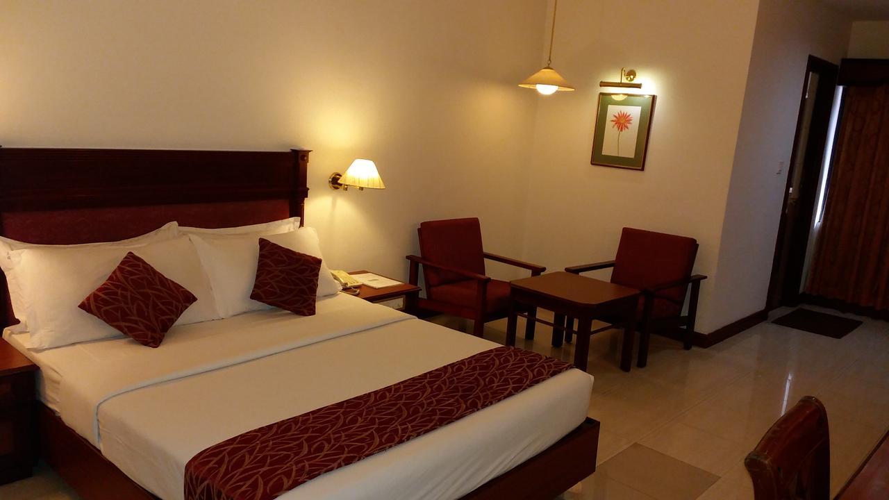 Issacs Residency Otel Munnar Dış mekan fotoğraf