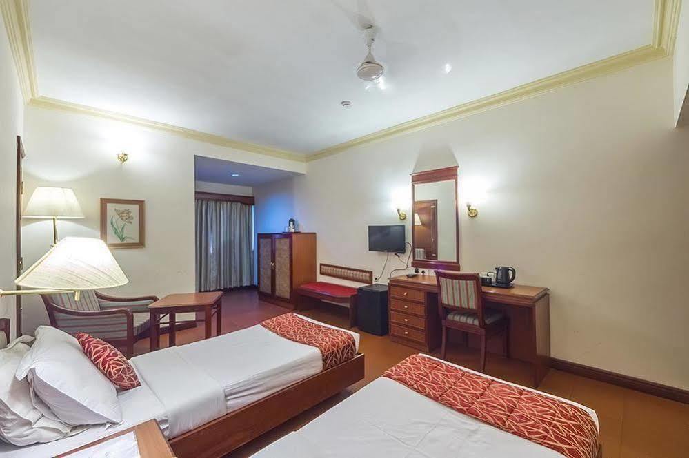Issacs Residency Otel Munnar Dış mekan fotoğraf