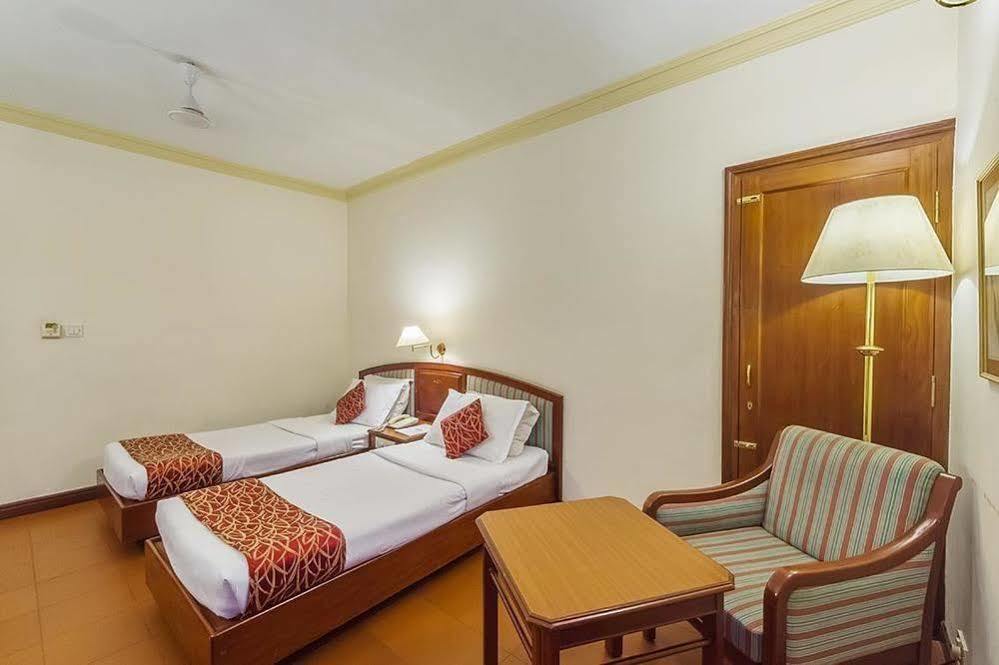 Issacs Residency Otel Munnar Dış mekan fotoğraf