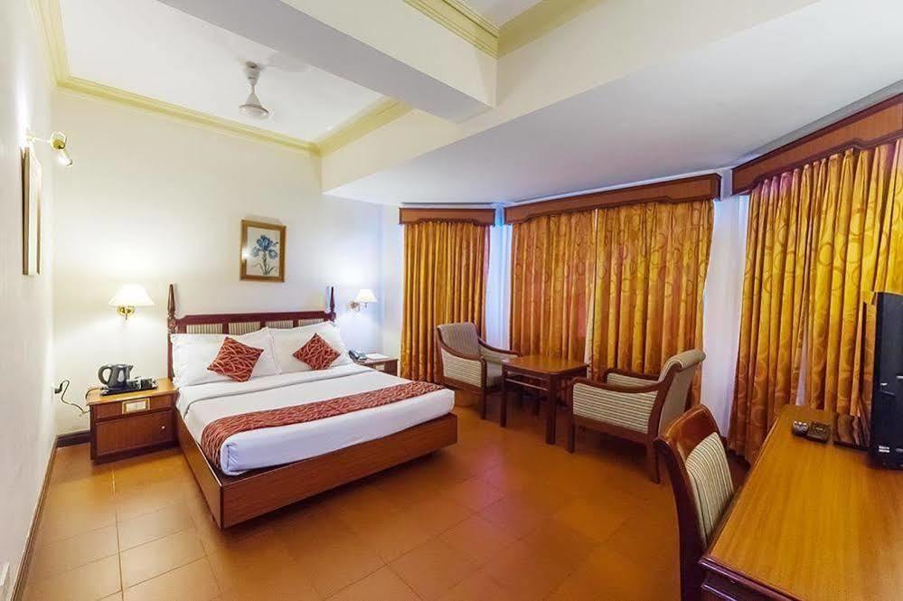Issacs Residency Otel Munnar Dış mekan fotoğraf